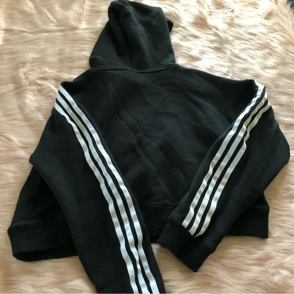 Adidas Originals Cropped Hoodie in Black - Picture 6 of 8